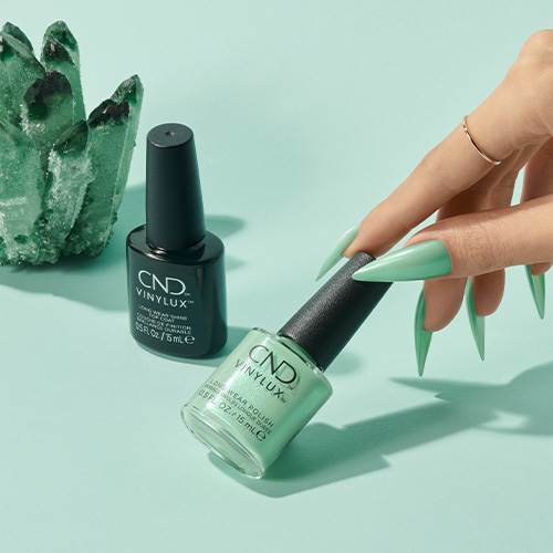 SMALTO CND VINYLUX Mint & Meditation
